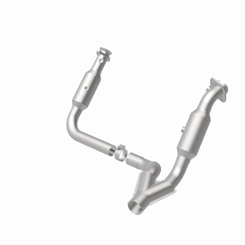 MagnaFlow Dodge Ram 1500 California Grade CARB Compliant Direct-Fit Catalytic Converter 5451664 360 Degree Image Set