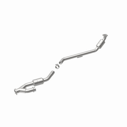 MagnaFlow Mercedes-Benz CLK320 California Grade CARB Compliant Direct-Fit Catalytic Converter 5411582 360 Degree Image Set