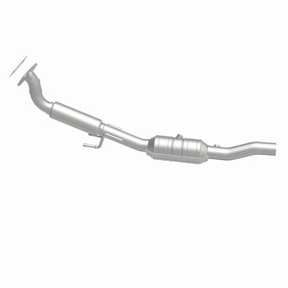 MagnaFlow Volkswagen Jetta OEM Grade Federal / EPA Compliant Direct-Fit Catalytic Converter 51464 360 Degree Image Set