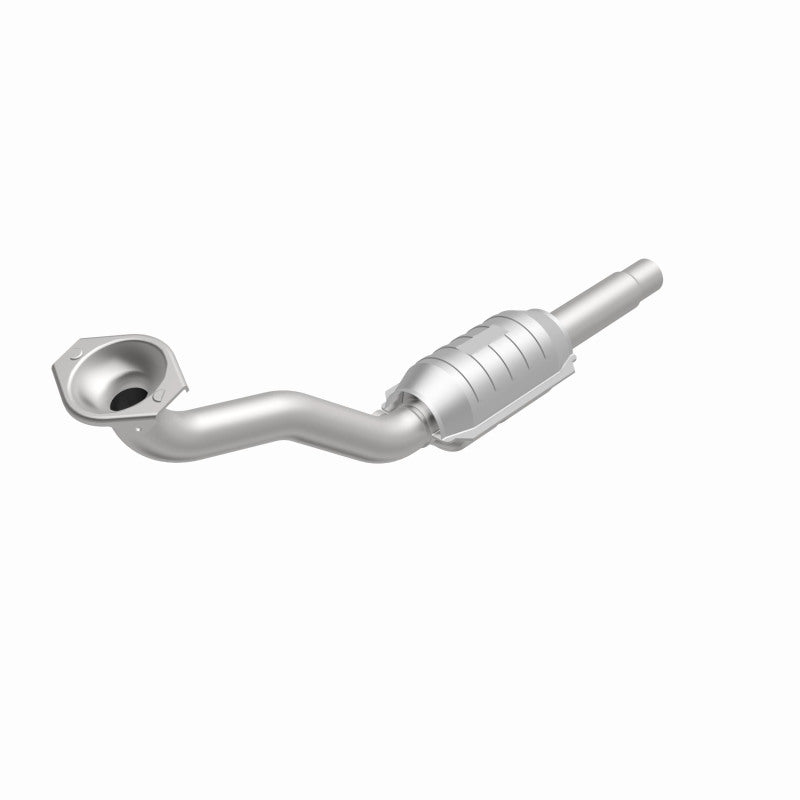 MagnaFlow Volkswagen Standard Grade Federal / EPA Compliant Direct-Fit Catalytic Converter 22923 360 Degree Image Set