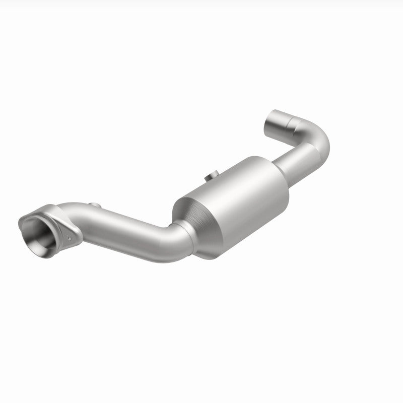 Magnaflow 18-21 Ford Expedition Left Underbody 3.5L Direct Fit Catalytic Converter 280218 280218 360 Degree Image Set
