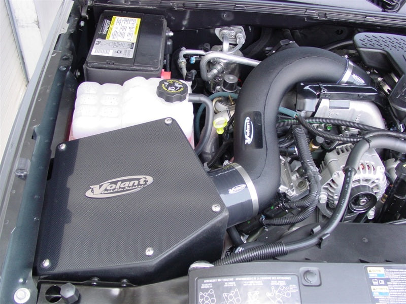 Volant 04-05 Chevrolet Silverado 2500HD 6.6 V8 Primo Closed Box Air Intake 15966 Photo - Mounted