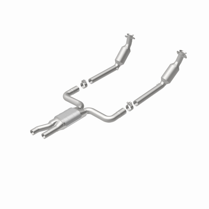 MagnaFlow California Grade CARB Compliant Direct-Fit Catalytic Converter 4561082 360 Degree Image Set