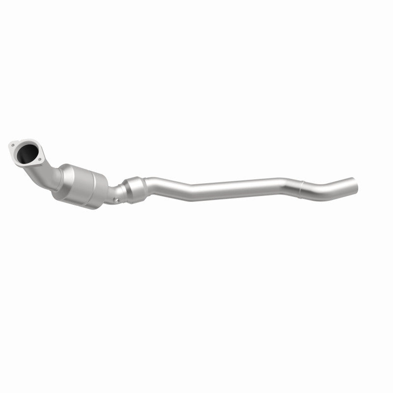 MagnaFlow OEM Grade Federal / EPA Compliant Direct-Fit Catalytic Converter 51585 360 Degree Image Set