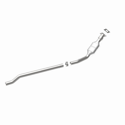 MagnaFlow HM Grade Federal / EPA Compliant Direct-Fit Catalytic Converter 93277 360 Degree Image Set