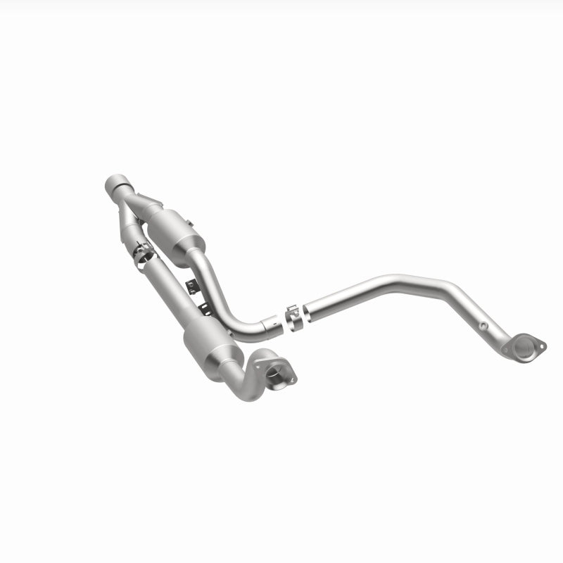 Magnaflow 14-18 2500 V8 6.4 OEM Underbody Direct Fit Converter 21-513 21-513 360 Degree Image Set