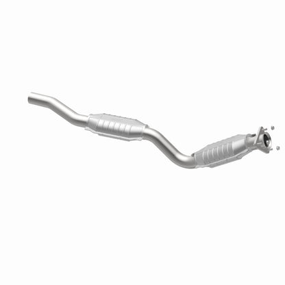 MagnaFlow Dodge Ram 1500 OEM Grade Federal / EPA Compliant Direct-Fit Catalytic Converter 49669 360 Degree Image Set
