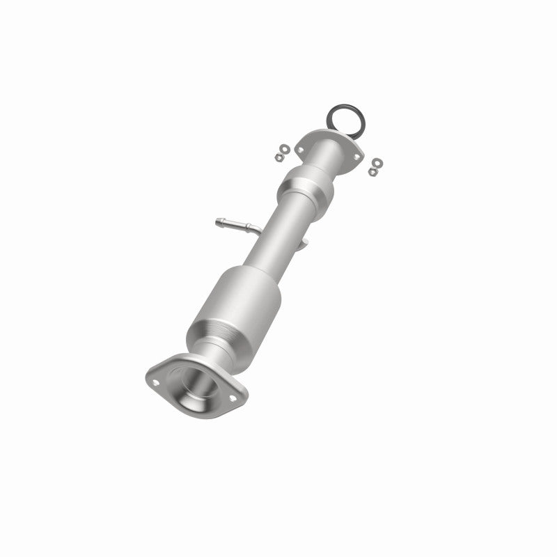 MagnaFlow Toyota Highlander OEM Grade Federal / EPA Compliant Direct-Fit Catalytic Converter 52534 360 Degree Image Set