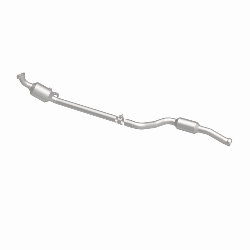 MagnaFlow Mercedes-Benz GLK350 OEM Grade Federal / EPA Compliant Direct-Fit Catalytic Converter 21-439 360 Degree Image Set