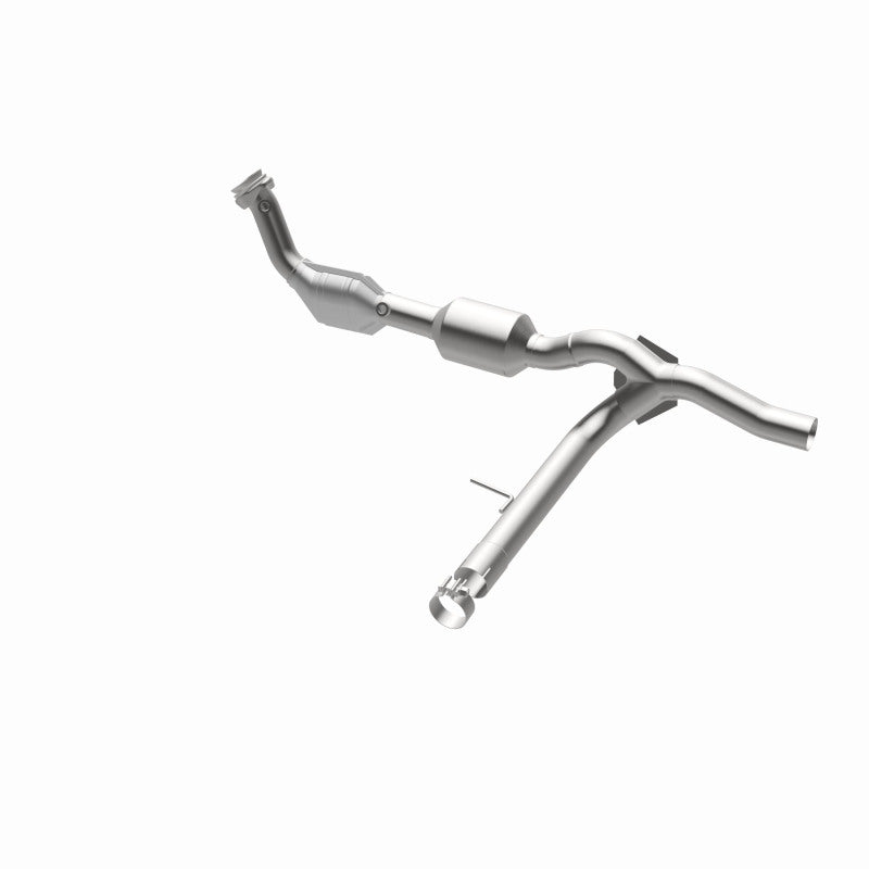 MagnaFlow Ford F-150 OEM Grade Federal / EPA Compliant Direct-Fit Catalytic Converter 52450 360 Degree Image Set