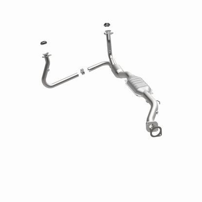 MagnaFlow Chevrolet Blazer HM Grade Federal / EPA Compliant Direct-Fit Catalytic Converter 23139 360 Degree Image Set