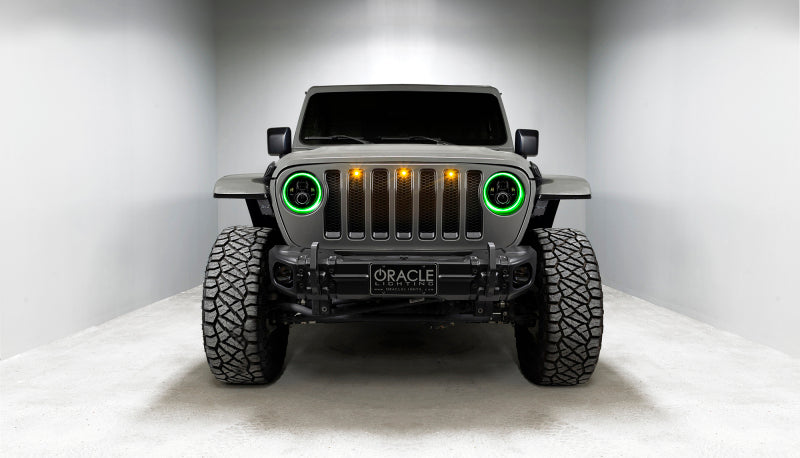 ORACLE Lighting Oracle Jeep Wrangler JL/Gladiator JT 7in. High Powered LED Headlights (Pair) - Dynamic - Dynamic 5769J-332 5769J-332 Photo - lifestyle view