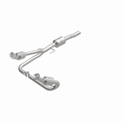 MagnaFlow Dodge Durango OEM Grade Federal / EPA Compliant Direct-Fit Catalytic Converter 51348 360 Degree Image Set