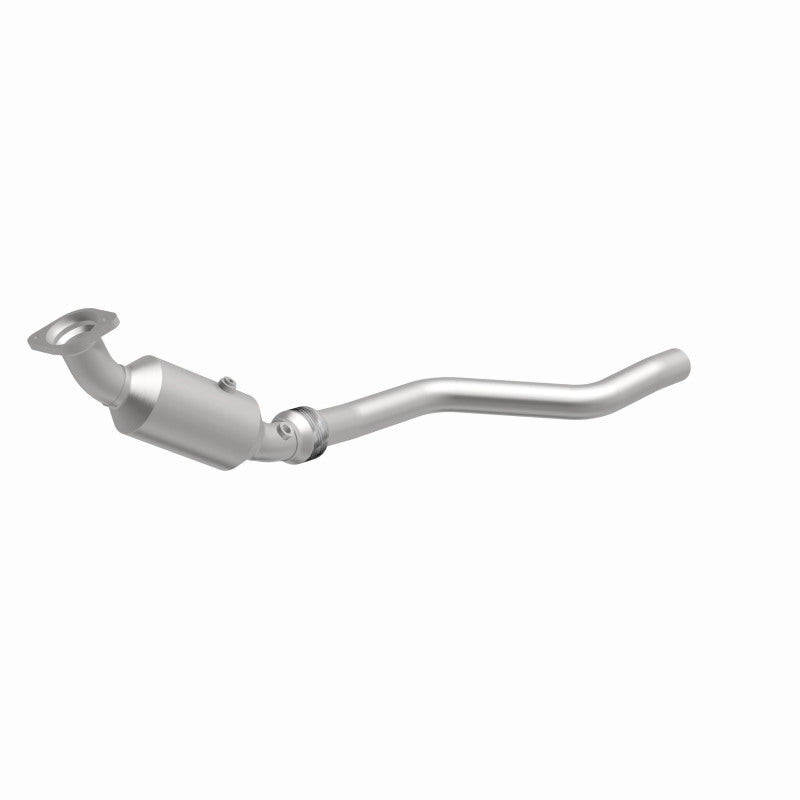 MagnaFlow California Grade CARB Compliant Direct-Fit Catalytic Converter 5561244 360 Degree Image Set