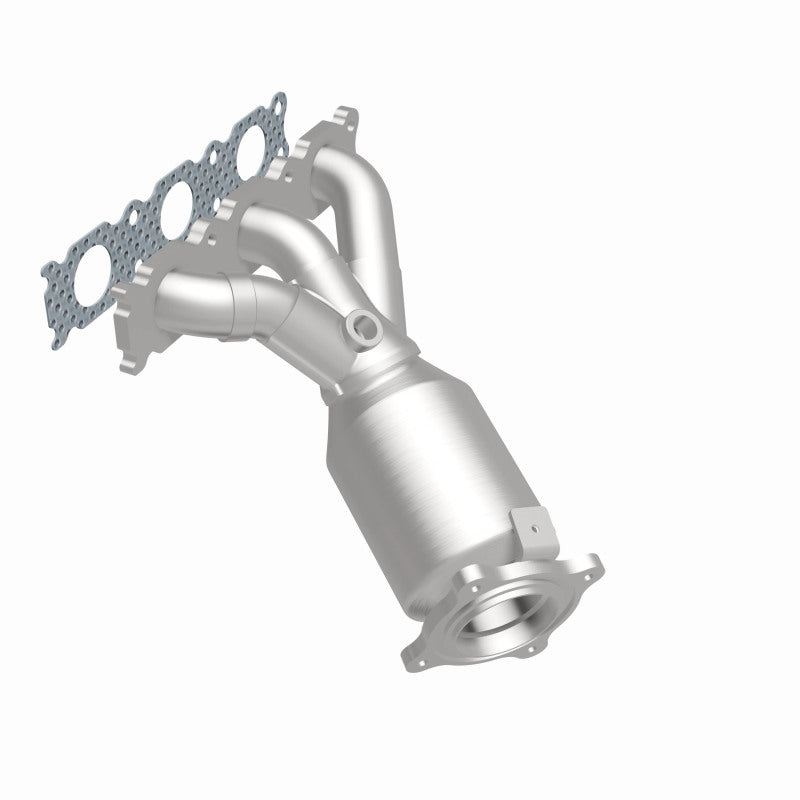 MagnaFlow Land Rover LR2 OEM Grade Federal / EPA Compliant Manifold Catalytic Converter 52167 360 Degree Image Set