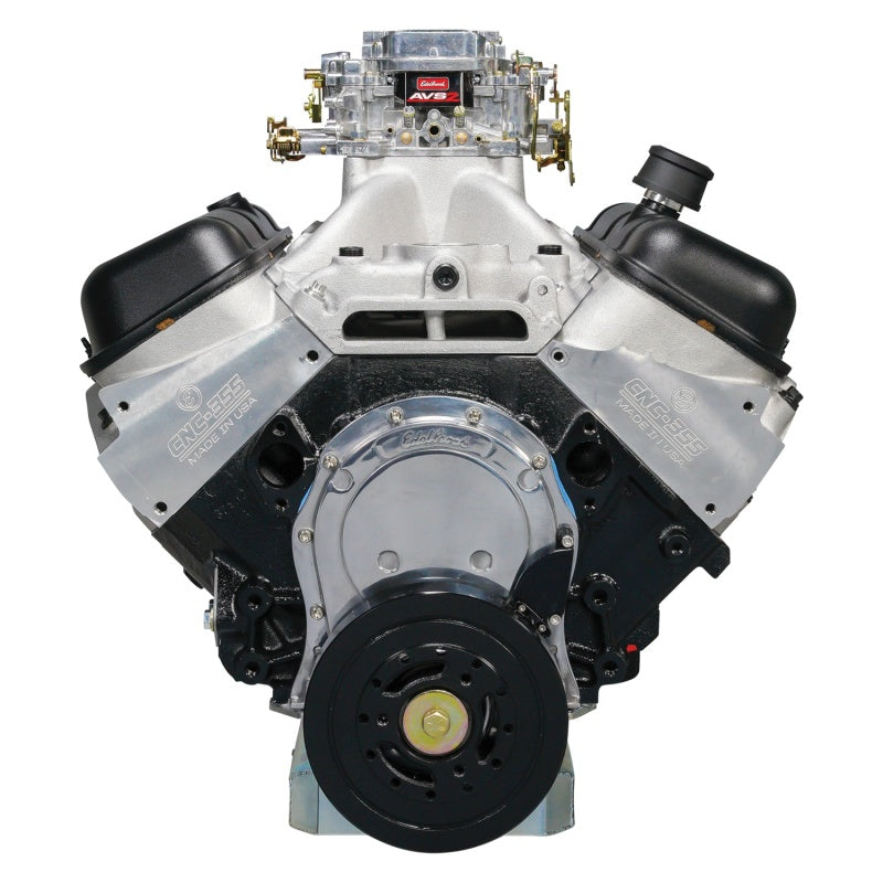 Edelbrock Crate Engine Edelbrock/Pat Musi 555 RPM XT BBC 675 HP Stock Exhaust Port Location 49550 49550 Photo - Unmounted