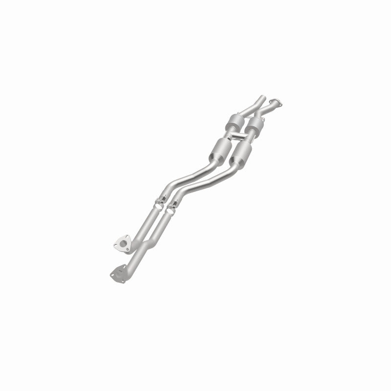 MagnaFlow BMW HM Grade Federal / EPA Compliant Direct-Fit Catalytic Converter 24021 360 Degree Image Set