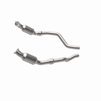 MagnaFlow Standard Grade Federal / EPA Compliant Direct-Fit Catalytic Converter 16421 360 Degree Image Set