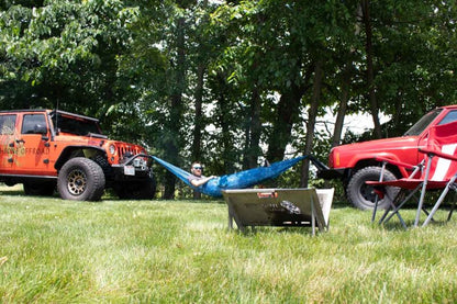 Fishbone Offroad Portable Fire Pit FB21299 FB21299 Photo - lifestyle view