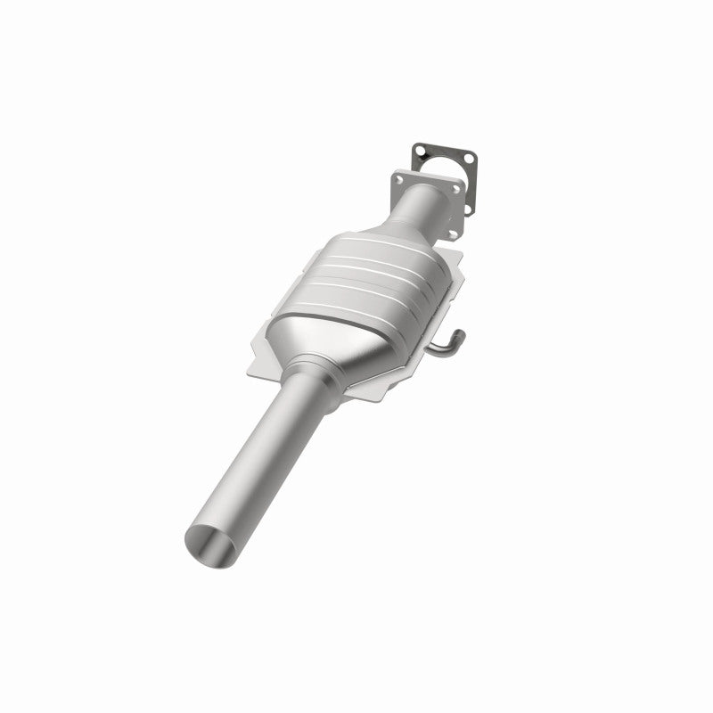 MagnaFlow Jeep California Grade CARB Compliant Direct-Fit Catalytic Converter 3391224 360 Degree Image Set