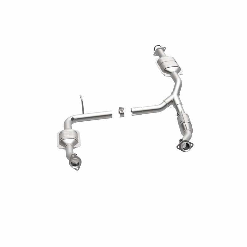 MagnaFlow HM Grade Federal / EPA Compliant Direct-Fit Catalytic Converter 93372 360 Degree Image Set