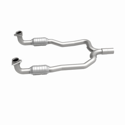 MagnaFlow Chevrolet Corvette Standard Grade Federal / EPA Compliant Direct-Fit Catalytic Converter 93487 360 Degree Image Set