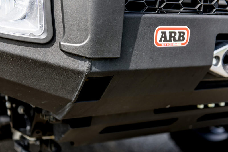 ARB Summit Combar Kit Textured Tundra 2014-17 ARB Fog Ii 3415020K 3415020K Photo - Close Up