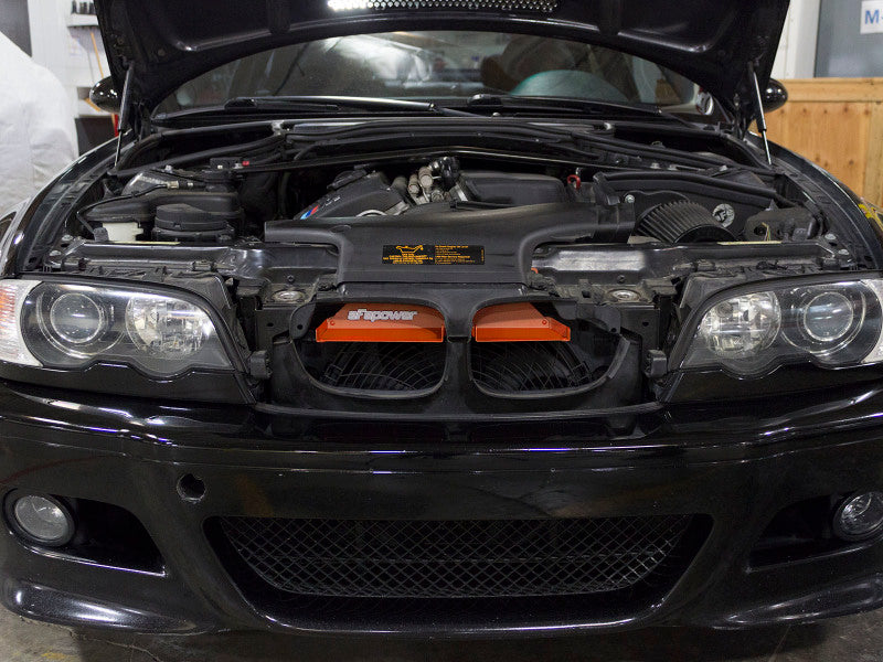 aFe MagnumFORCE Intakes Scoops AIS BMW 3-Series/ M3 (E46) 01-06 L6 - Orange 54-10468-N 54-10468-N Photo - Mounted