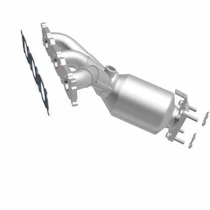 MagnaFlow Volvo XC90 OEM Grade Federal / EPA Compliant Manifold Catalytic Converter 22-173 360 Degree Image Set