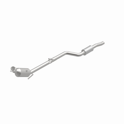 MagnaFlow Mercedes-Benz C300 OEM Grade Federal / EPA Compliant Direct-Fit Catalytic Converter 21-498 360 Degree Image Set
