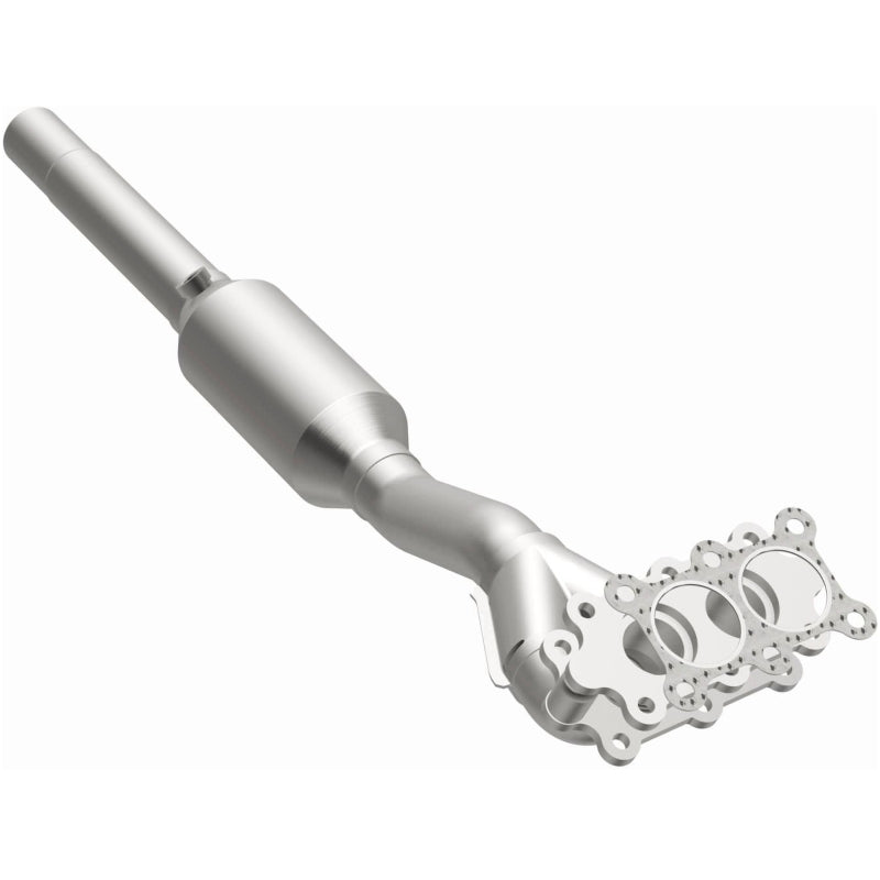 MagnaFlow Volkswagen California Grade CARB Compliant Direct-Fit Catalytic Converter 4481280 Photo - out of package