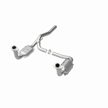 MagnaFlow Dodge Nitro OEM Grade Federal / EPA Compliant Direct-Fit Catalytic Converter 51829 360 Degree Image Set