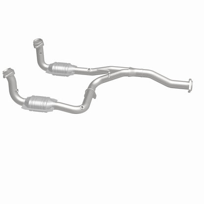 MagnaFlow Jeep Liberty HM Grade Federal / EPA Compliant Direct-Fit Catalytic Converter 23957 360 Degree Image Set