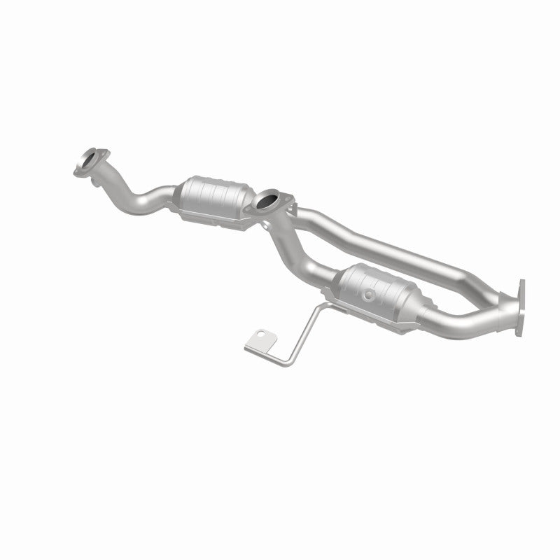 MagnaFlow Ford Windstar HM Grade Federal / EPA Compliant Direct-Fit Catalytic Converter 93450 360 Degree Image Set