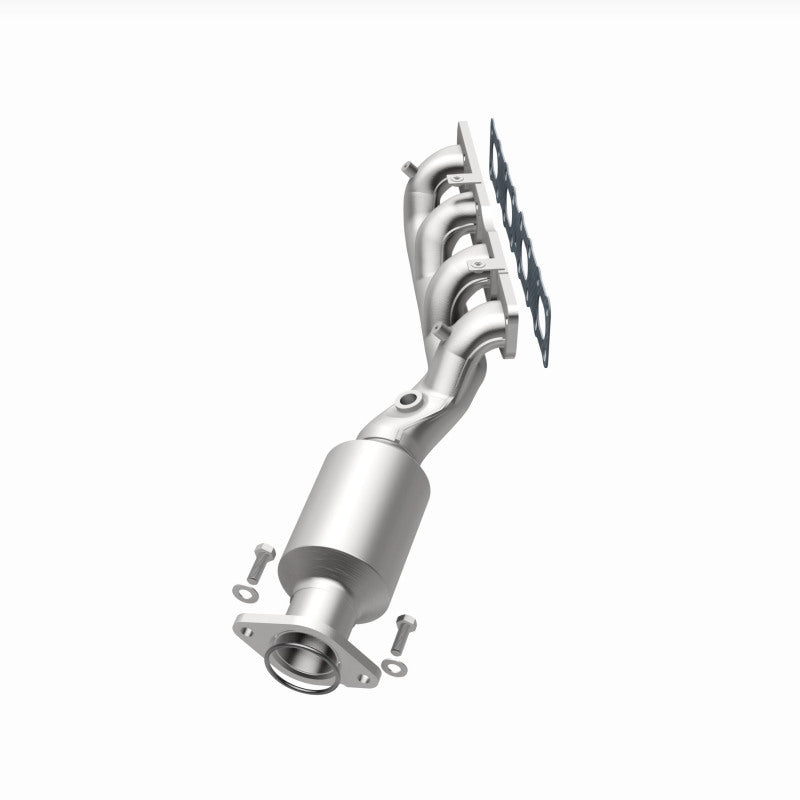 Magnaflow 05-06 Nissan Titan 5.6L Direct Fit Converter 5582380 5582380 360 Degree Image Set