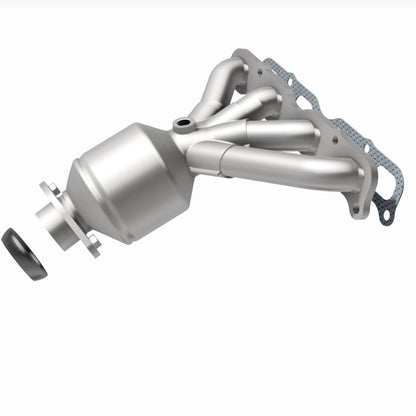 Magnaflow 2016 Mitsubishi Outlander Manifold 2.4L Direct Fit Catalytic Converter 290103 290103 360 Degree Image Set