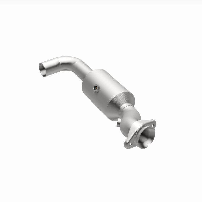 Magnaflow 18-21 Ford Expedition Left Underbody 3.5L Direct Fit Catalytic Converter 280218 280218 360 Degree Image Set