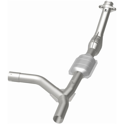 MagnaFlow Ford HM Grade Federal / EPA Compliant Direct-Fit Catalytic Converter 23133 Photo - out of package