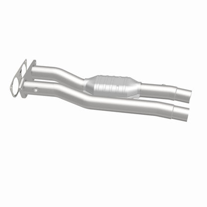 MagnaFlow HM Grade Federal / EPA Compliant Direct-Fit Catalytic Converter 95471 360 Degree Image Set