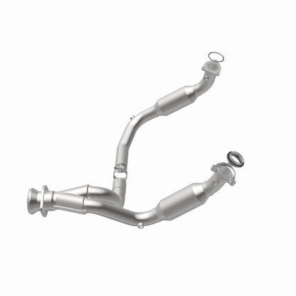 MagnaFlow California Grade CARB Compliant Direct-Fit Catalytic Converter 5451631 360 Degree Image Set