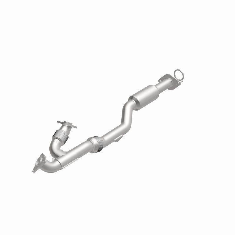 MagnaFlow OEM Grade Federal / EPA Compliant Direct-Fit Catalytic Converter 52699 360 Degree Image Set