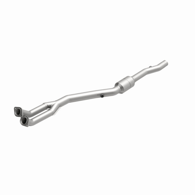 MagnaFlow BMW 840Ci HM Grade Federal / EPA Compliant Direct-Fit Catalytic Converter 24131 360 Degree Image Set