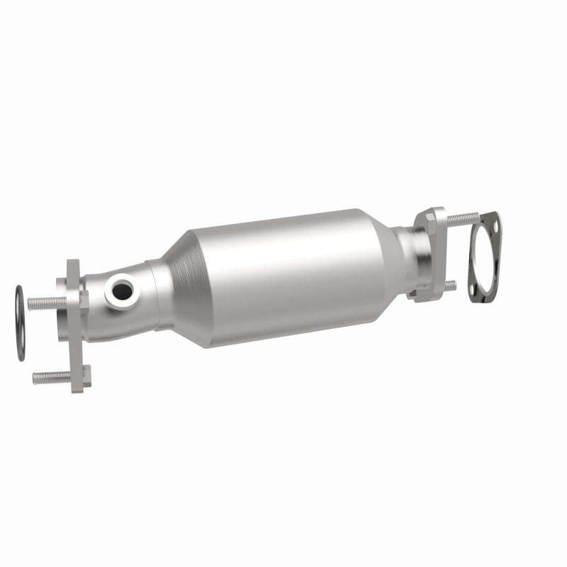 MagnaFlow OEM Grade Federal / EPA Compliant Direct-Fit Catalytic Converter 52668 360 Degree Image Set
