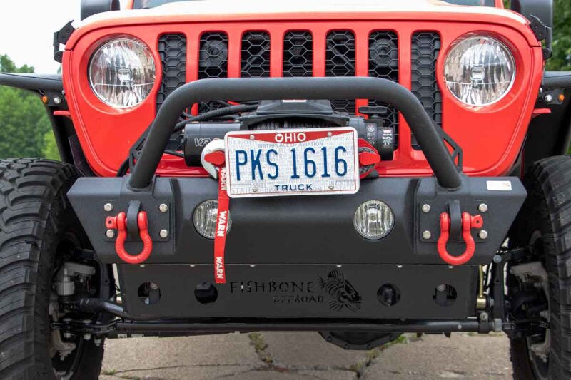 Fishbone Offroad 2018+ Jeep JL/Gladiator Wrangler JL/Gladiator Front Winch Bumper - Black Powdercoat FB22178 FB22178 Photo - lifestyle view
