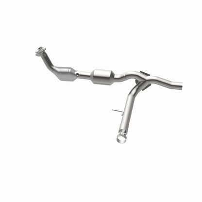 MagnaFlow Ford F-150 OEM Grade Federal / EPA Compliant Direct-Fit Catalytic Converter 52450 360 Degree Image Set