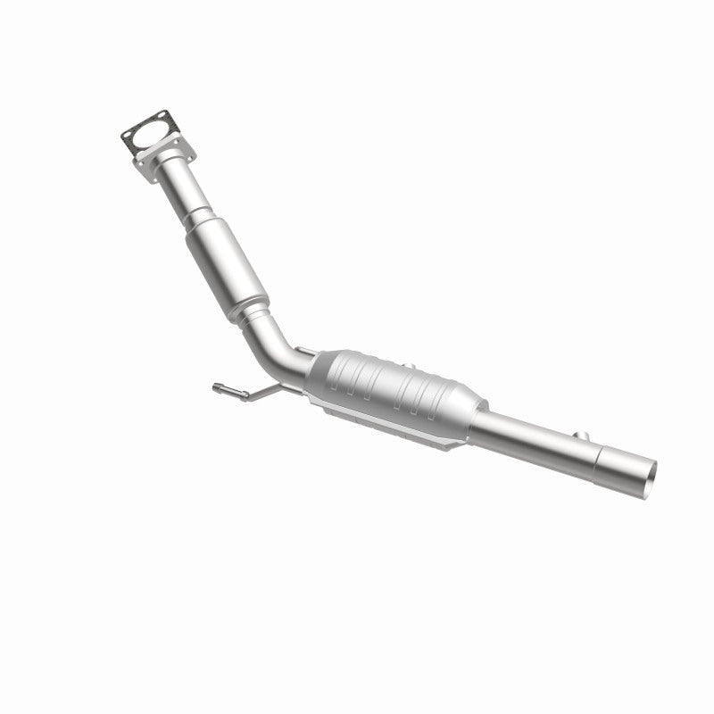 MagnaFlow Volkswagen HM Grade Federal / EPA Compliant Direct-Fit Catalytic Converter 24320 360 Degree Image Set