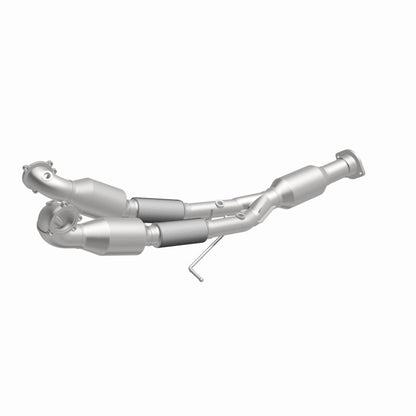 MagnaFlow Volvo S80 OEM Grade Federal / EPA Compliant Direct-Fit Catalytic Converter 52160 360 Degree Image Set