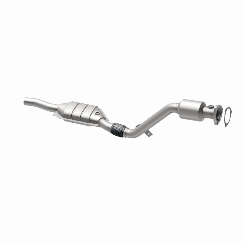 MagnaFlow OEM Grade Federal / EPA Compliant Direct-Fit Catalytic Converter 51589 360 Degree Image Set