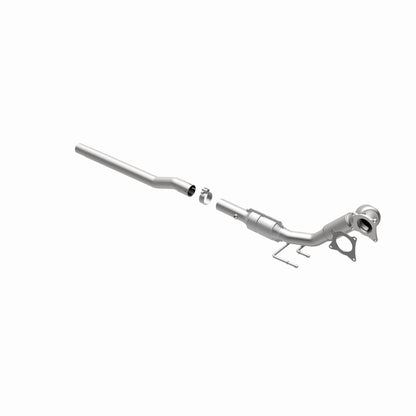 MagnaFlow Volkswagen Golf R OEM Grade Federal / EPA Compliant Direct-Fit Catalytic Converter 51938 360 Degree Image Set