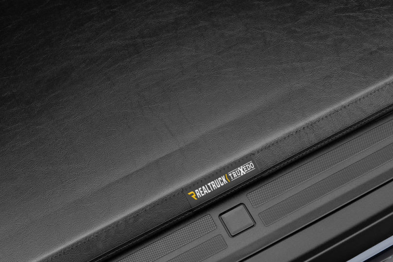 Truxedo TruXport 17-19 Ford F-250/F-350/F-450 Super Duty 8'2" Bed 279601 Photo - Mounted
